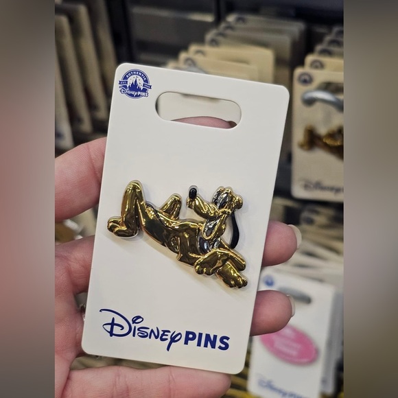 Disney Accessories - Disney Parks 2024 Pluto Sculpted Metallic 3D Pin New with Card BNWT